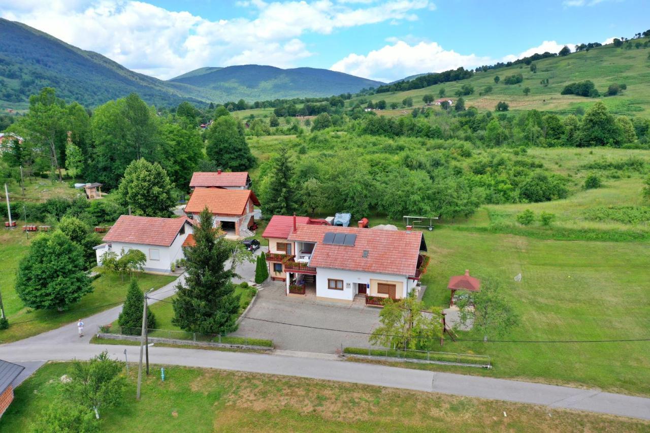 Guesthouse Ante Hodak セリステ・ドゥレズニツコ エクステリア 写真